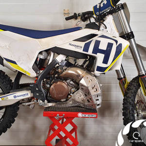 Aluminiowa osłona silnika i wydechu dla Husqvarna TE 125-150 MY2017-2019